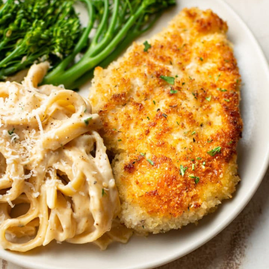 Parmesan Crusted Chicken + Alfredo Spaghetti + Oven Roasted Broccoli (5 Servings)